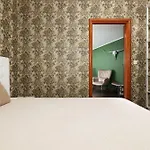 Miodowa 25 Apartment
