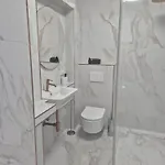 Miodowa 25 3* Краков