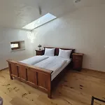 Miodowa 25 Апартаменты