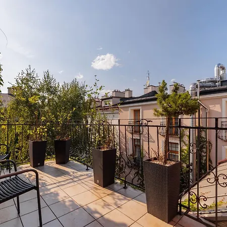 Miodowa 25 Apartment 3*