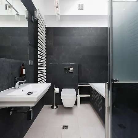 Miodowa 25 3* קרקוב