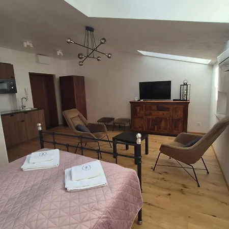 Miodowa 25 3* Cracovia