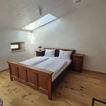 Miodowa 25 Appartement